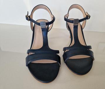Elegante sandalen Esprit (nieuw)(maat 37) beschikbaar voor biedingen