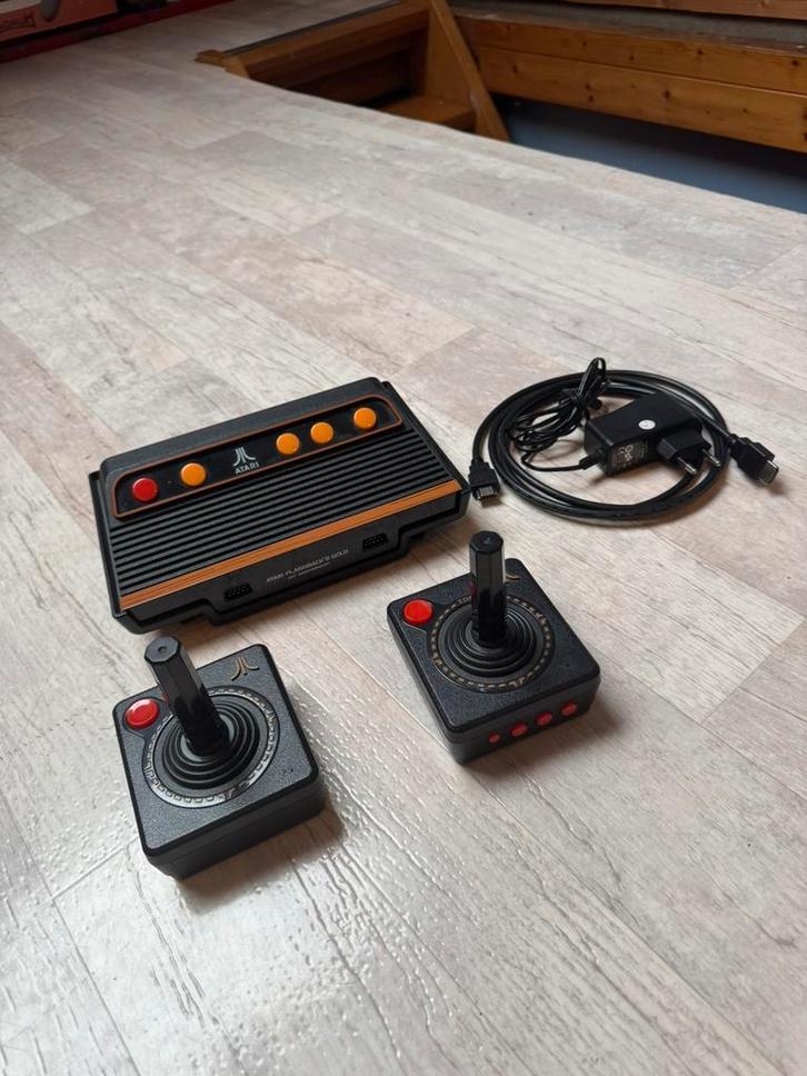 ATARI flashback 8 Gold (40 th anniversary ), Games en Spelcomputers, Spelcomputers | Atari, Zo goed als nieuw, Ophalen of Verzenden
