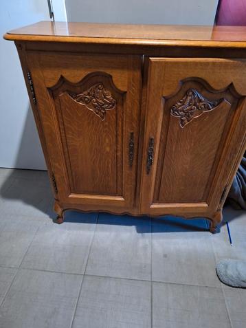 Te Koop: Eiken Kastje beschikbaar voor biedingen