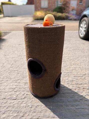 Kattentoren beschikbaar voor biedingen