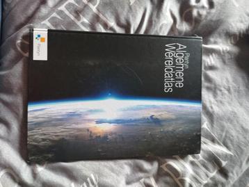 Plantyn wereldatlas in goede staat beschikbaar voor biedingen