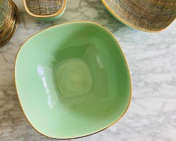 Mintgroene kom Boch / Fil à Fil beschikbaar voor biedingen