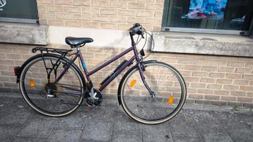 fiets 28 inch  beschikbaar voor biedingen