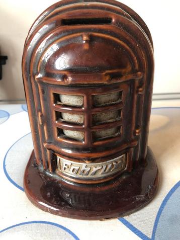 Spaarpot stoofje retro, Enlèvement