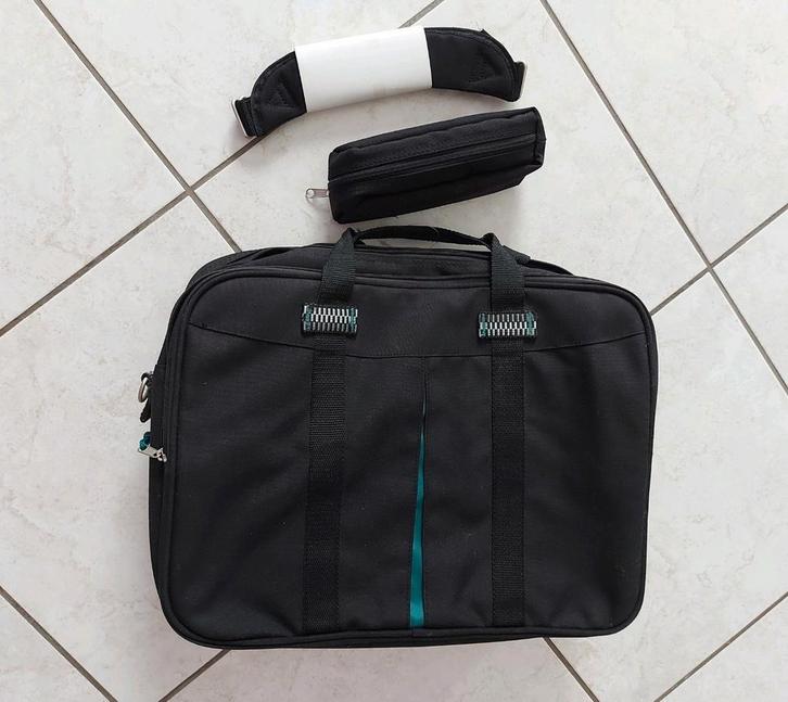 Zwarte laptoptas met veel opbergmogelijkheden, Computers en Software, Laptoptassen, Nieuw, Ophalen of Verzenden