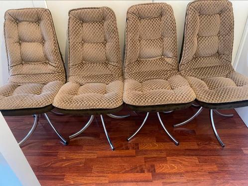 Vintage stoelen met chrome onderstel, Huis en Inrichting, Stoelen, Zo goed als nieuw, Twee, Ophalen