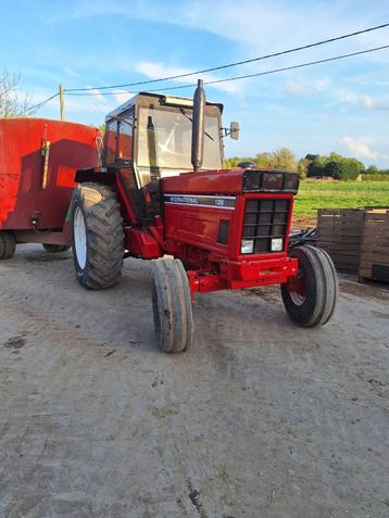 Internationaal 1255, Zakelijke goederen, Landbouw | Tractoren, Ophalen, Gebruikt, Meer dan 10000, 120 tot 160 Pk