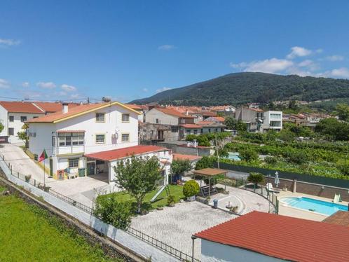 Grote woning met zwembad,tuin + garage vlakbij centrum Lousã, Immo, Buitenland, Portugal, Woonhuis, Dorp