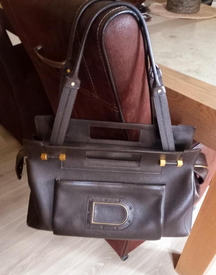 Delvaux Le Benjamin GM, Handtassen en Accessoires, Tassen | Schoudertassen, Zo goed als nieuw, Overige merken, Bruin, Leer, Ophalen of Verzenden