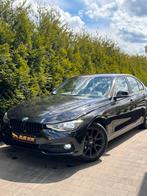 FACELIFT BMW 318i 2015/16 94 000 km, 5 places, Carnet d'entretien, Berline, Noir