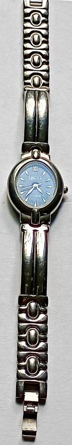 Montre dame RODANIA Titanium à quartz, ovale, cadran bleu, Ophalen of Verzenden, Gebruikt