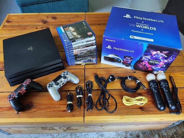 Playstation 4 pro 1TB, Games en Spelcomputers, Spelcomputers | Sony PlayStation 4, Gebruikt, Pro, 1 TB, Met 2 controllers, Met games