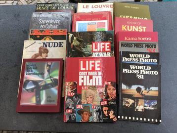Kunstboeken, media magazines, antieke tijdschriften, cultuur beschikbaar voor biedingen