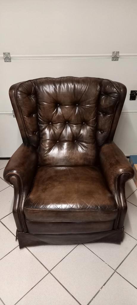 Prachtige leren zetel chesterfield style, Huis en Inrichting, Fauteuils, Gebruikt, Leer, 75 tot 100 cm, 75 tot 100 cm, Ophalen
