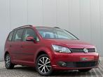 Volkswagen Touran 1.6 TDi DSG 7 places Cruise Navi Park Sens, Autos, Volkswagen, Rouge, Euro 5, Capteur de stationnement, Entreprise