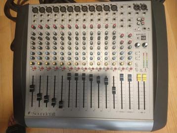 Soundcraft spirit e12 beschikbaar voor biedingen