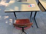 Vintage kinderstoelen en bureaus, Ophalen, Gebruikt