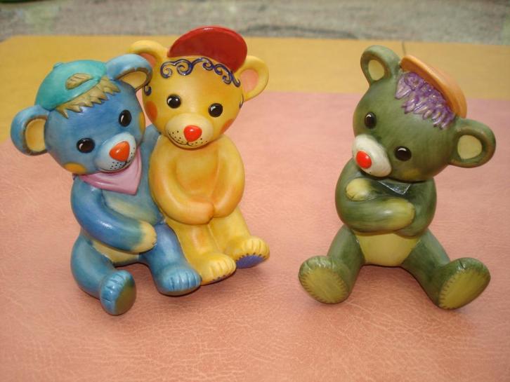 GOEBEL R. WACHTMEISTER  TEDDY'S, Verzamelen, Beren en Cherished Teddies, Zo goed als nieuw, Beeldje, Overige merken, Ophalen of Verzenden