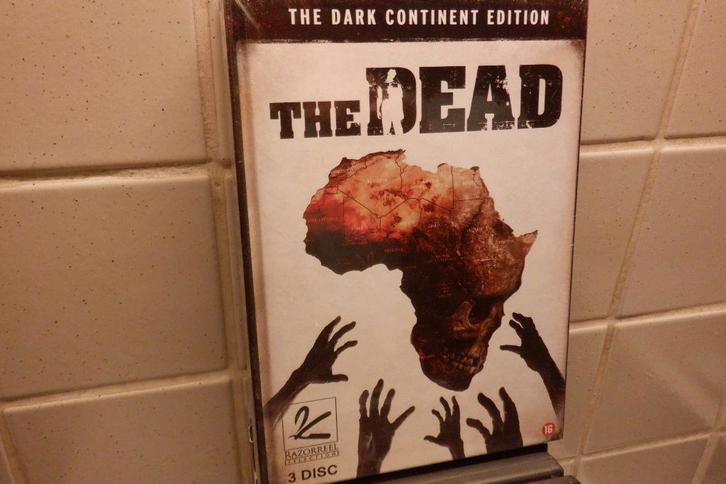 DVD The Dark Continent Edition The Dead.(3-DVD'S SEALED!), CD & DVD, DVD | Horreur, Neuf, dans son emballage, Vampires ou Zombies