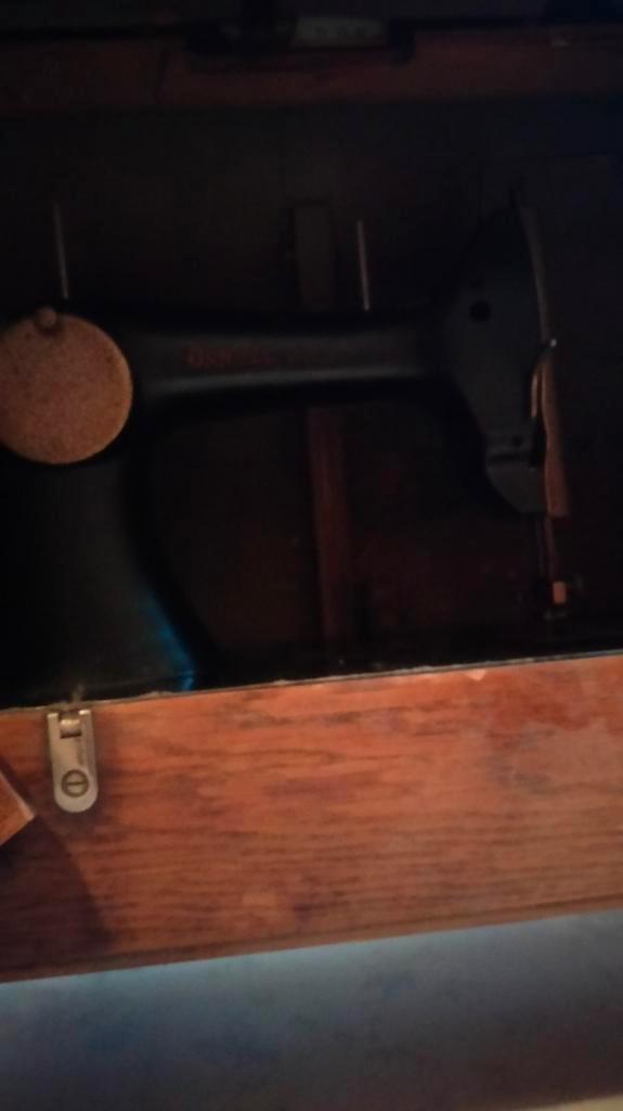 Machine à coudre Original Wilson, Antiquités & Art, Antiquités | Machines à coudre