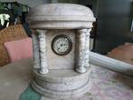 Horloge de table en marbre massif à colonnes des années 1940, Maison & Meubles, Accessoires pour la Maison | Horloges, Comme neuf
