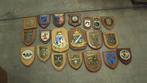 groot lot cresten ABL FR Duits NL etc zeemacht, Verzamelen, Militaria | Algemeen, Ophalen of Verzenden