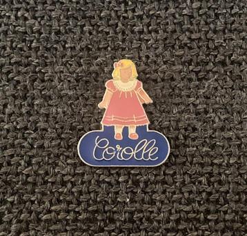 PIN - COROLLE - POP - POUPON - POUPÉE, Envoi, Utilisé, Marque, Insigne ou Pin's