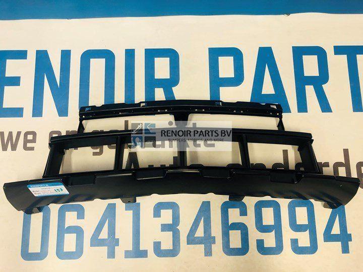 W176 FL AMG MIDDENROOSTER Bumper MERCEDES A Klasse A17688526, Auto-onderdelen, Overige Auto-onderdelen, Gebruikt, Ophalen of Verzenden