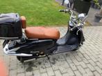 50cc scooter, Fietsen en Brommers, Ophalen, Zo goed als nieuw