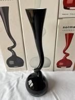 Normann Copenhagen Swing vase zwart  30 cm, Antiek en Kunst, Ophalen