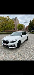BMW 118i F40 (42.000km), Auto's, BMW, Voorwielaandrijving, 1 Reeks, Euro 6, Leder en Stof