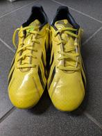 Voetbalschoenen adidas 42, Sport en Fitness, Voetbal, Ophalen of Verzenden, Gebruikt, Schoenen