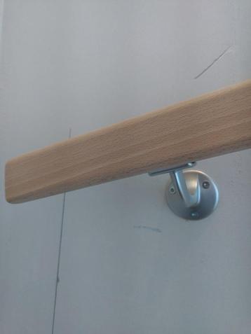  Nieuwe trapleuning beschikbaar voor biedingen