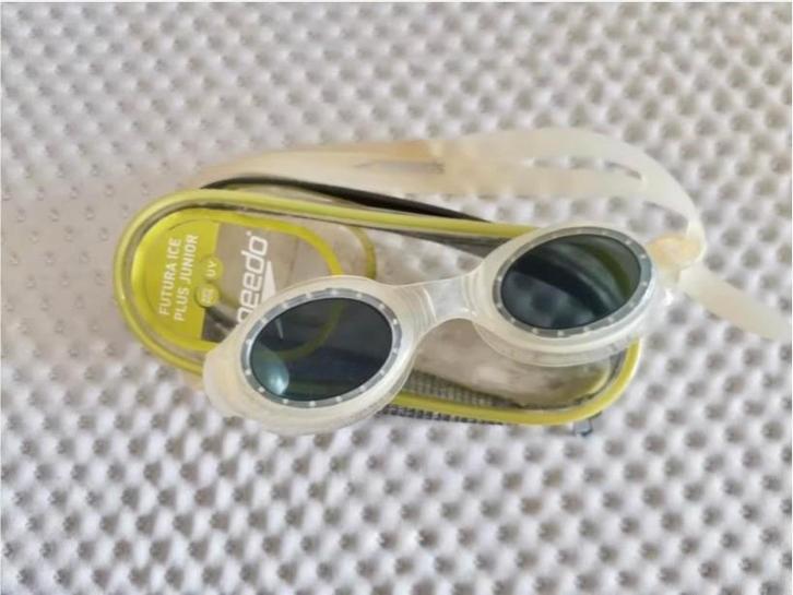 2 x Zwembril - Speedo Futura Ice Plus Junior, Watersport en Boten, Watersportkleding, Zo goed als nieuw, Kind, Verzenden