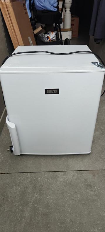 Mini Diepvriezer + garantie (minder dan 2 jaar oud) €100, Elektronische apparatuur, Vriezers en Diepvrieskisten, Gebruikt, Minder dan 85 cm