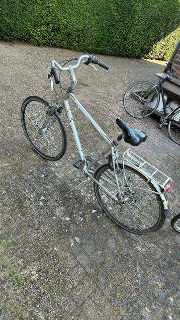 Fiets beschikbaar voor biedingen