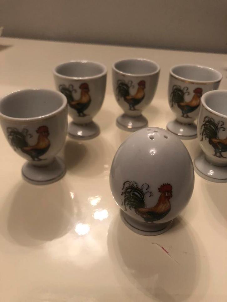 Service 5 Coquetiers avec salière en forme d'oeuf, Antiquités & Art, Antiquités | Services (vaisselle) pièces