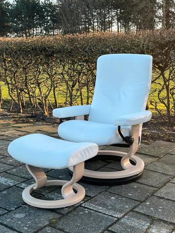 Stressless relax fauteuil met voetenbank- Nieuwstaat 