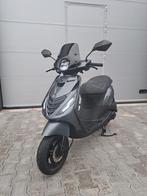 Piaggio Zip 4T Scooter Glans Carbon RS FULL LED (B-KLASSE), Ophalen of Verzenden, Zo goed als nieuw, Piaggio Zip
