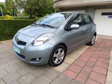 Toyota Yaris 1.3 Benzine 2010 Airco 163000km carpasboek! beschikbaar voor biedingen