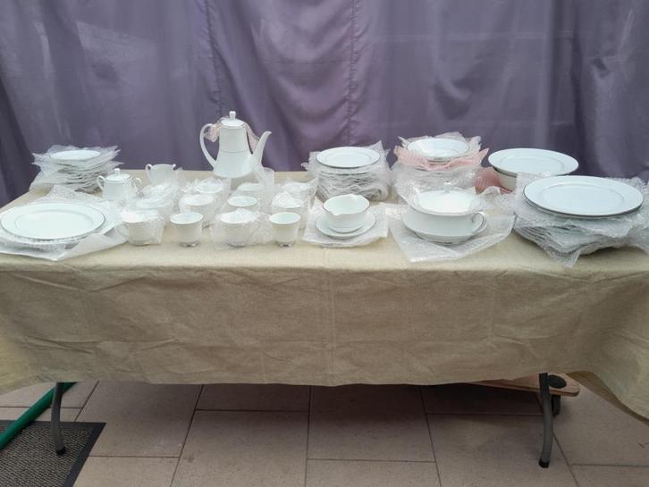 Japans antiek servies, Huis en Inrichting, Keuken | Servies, Zo goed als nieuw, Compleet servies, Wedgwood, Porselein, Ophalen