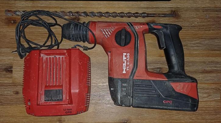 Klopboormachine Hilti, Doe-het-zelf en Bouw, Gereedschap | Boormachines, Gebruikt, Boormachine, Ophalen of Verzenden
