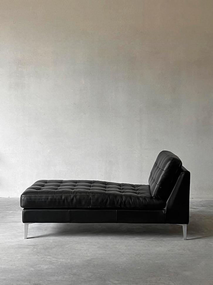 Vintage bauhaus lederen chaise longue met stalen poten, Maison & Meubles, Canapés | Sofas & Chaises Longues, Comme neuf, Enlèvement