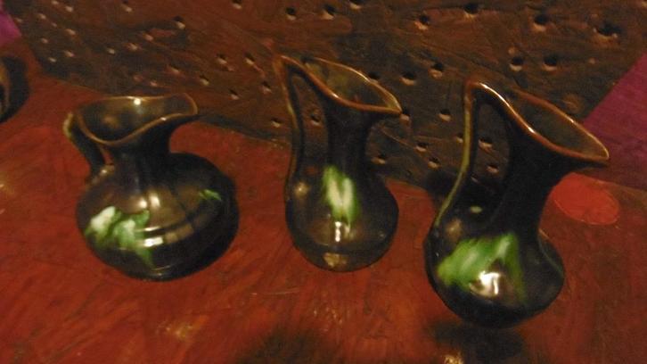 Trois pichets, versoirs en faience belge, Antiek en Kunst, Antiek | Keramiek en Aardewerk, Ophalen of Verzenden