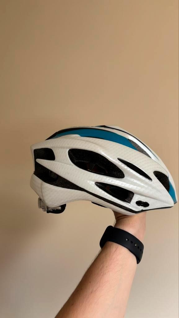 Fietshelm te koop, Fietsen en Brommers, Fietsaccessoires | Fietshelmen, Zo goed als nieuw, Ophalen of Verzenden