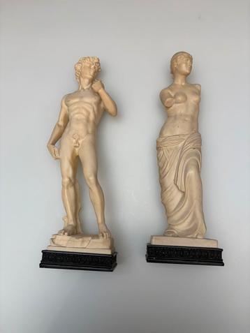 Statue  beschikbaar voor biedingen