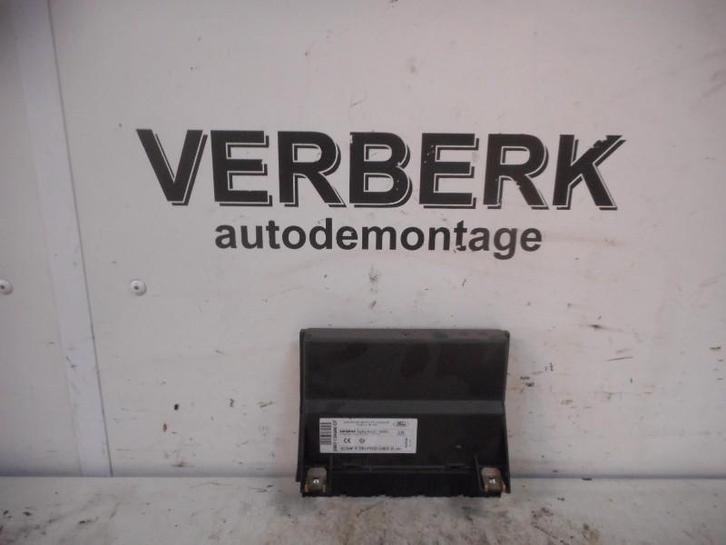 COMPUTER CENTRALE VERGRENDELING Ford Fiesta 5 (JD / JH), Auto-onderdelen, Elektronica en Kabels, Ford, Gebruikt