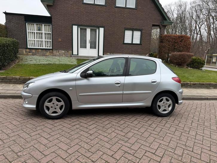 Peugeot 206, 1.4i benzine Airco 5deurs reeds gekeurd, Auto's, Peugeot, Bedrijf, Te koop, ABS, Airbags, Airconditioning, Boordcomputer