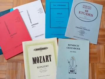 bladmuziek voor hobo, lot beschikbaar voor biedingen