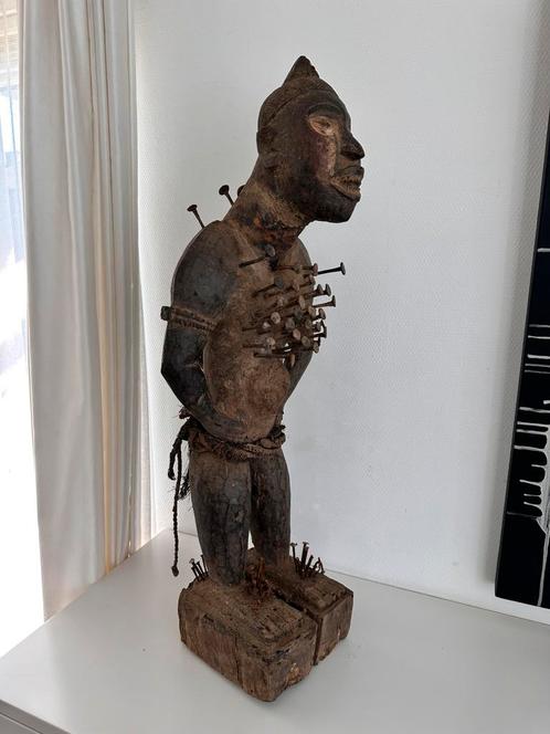 Top Bakongo Vili Nkisi Nkondi  fetisj Nagelbeeld krachtbeeld, Antiek en Kunst, Kunst | Niet-Westerse kunst, Verzenden